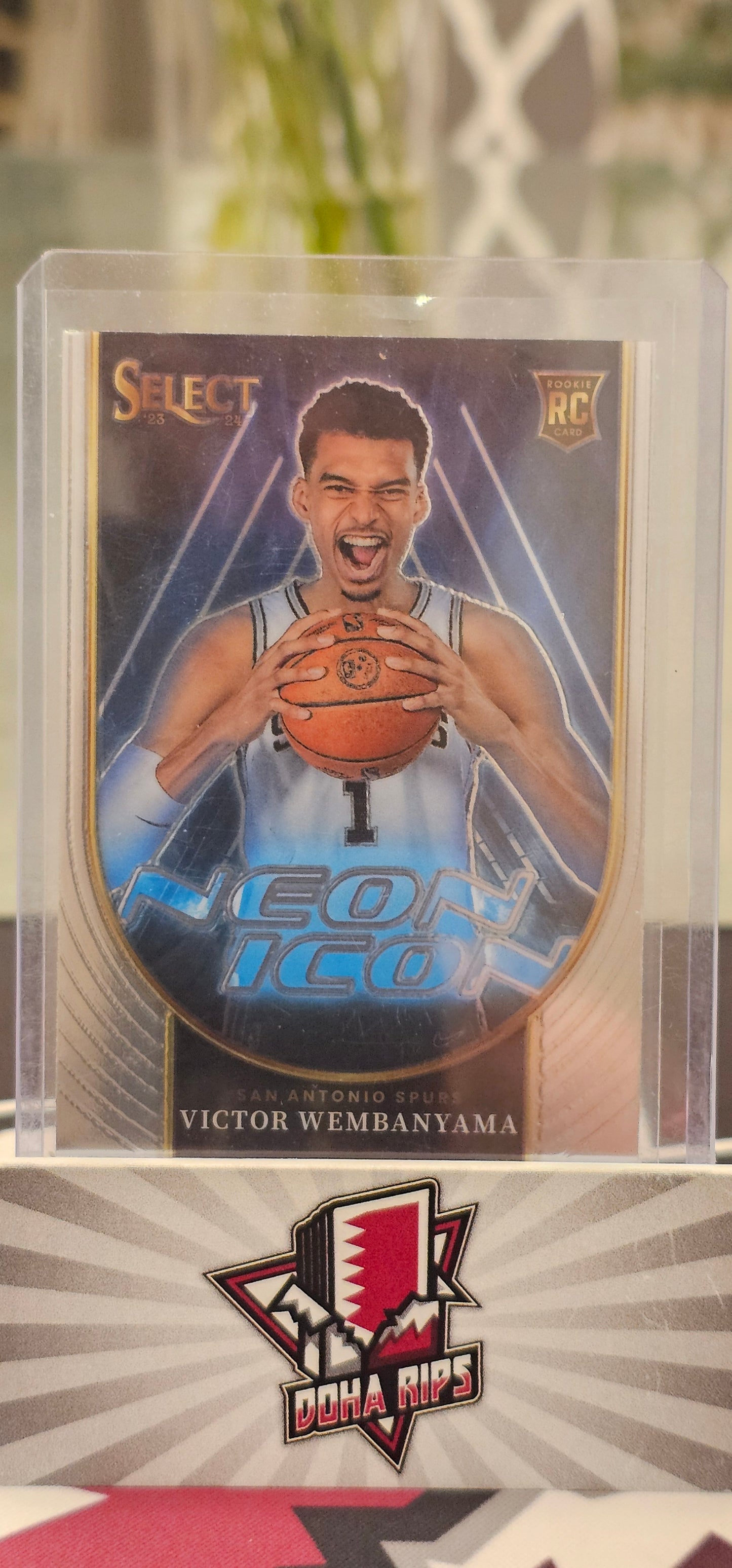 2023/24 Select Victor Wembanyama Neon Icon