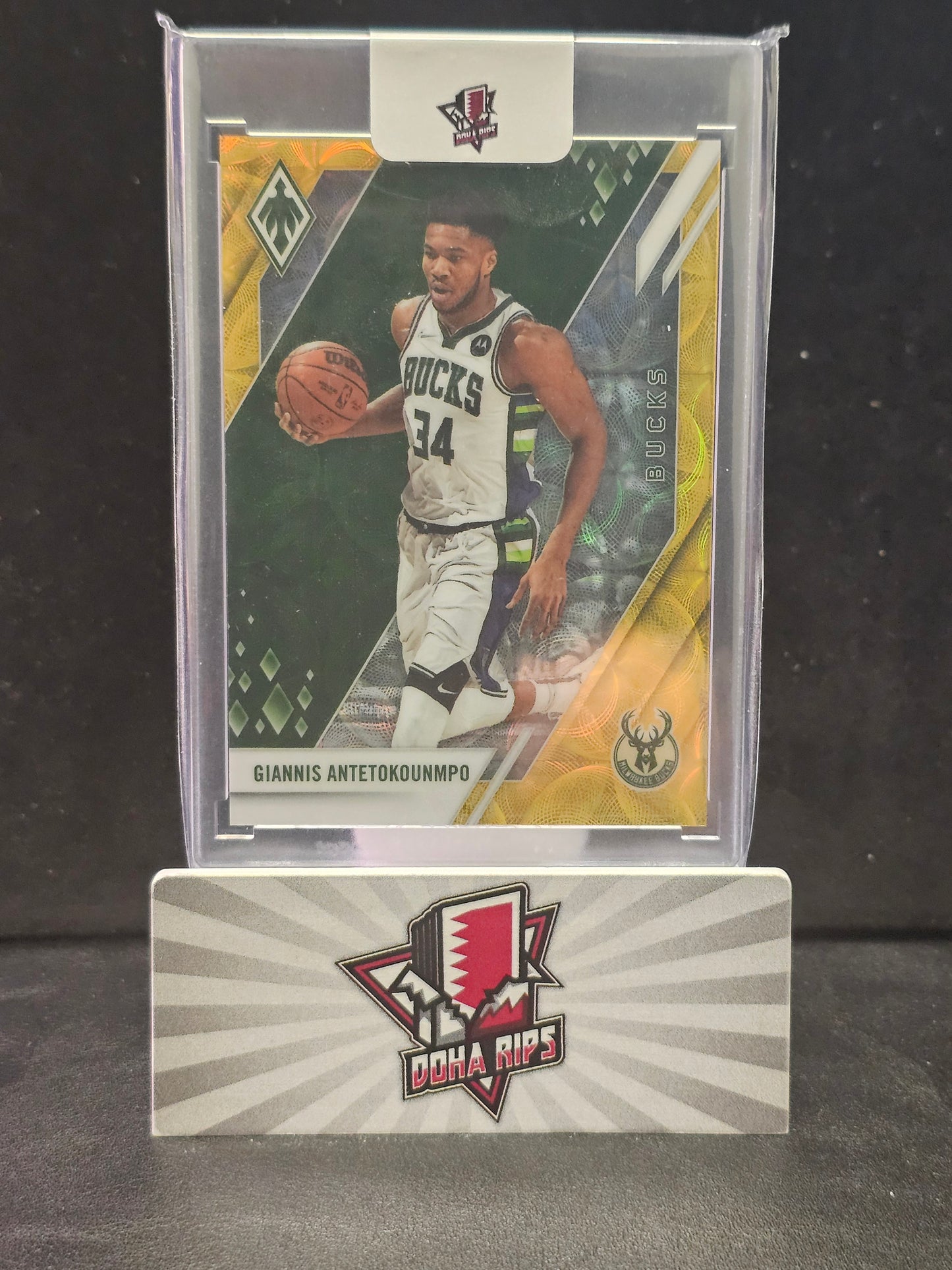 2021/22 Phoenix Giannis Antetokounmpo Gold Scope 15/18