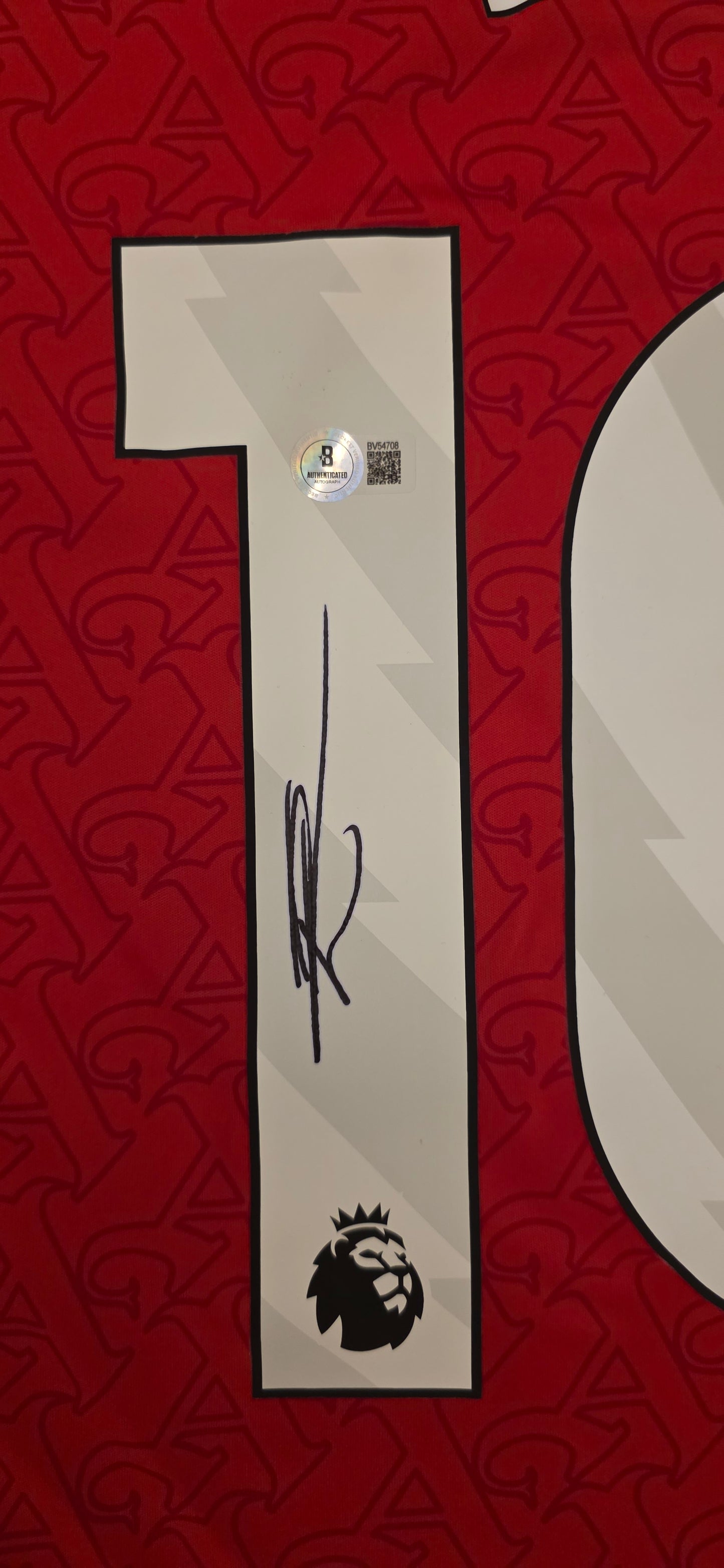 Eberechi Eze Autgraphed Arsenal Jersey