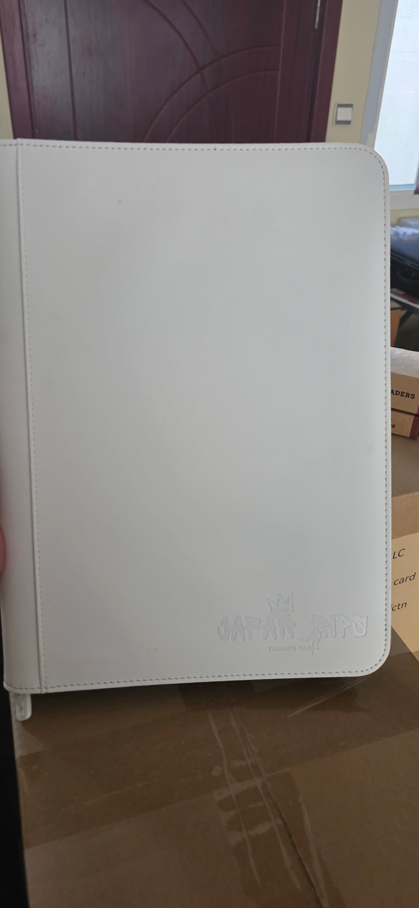 Jafar Rips 9 Pocket 360 card Zip Binder