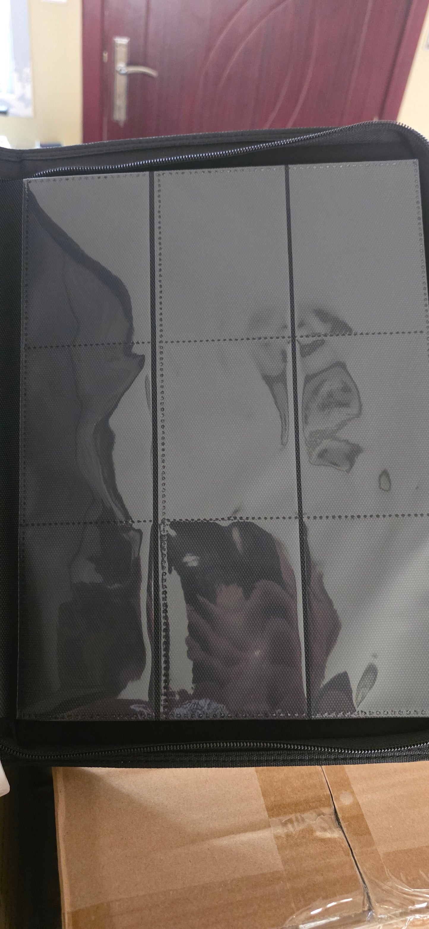 Jafar Rips 9 Pocket 360 card Zip Binder